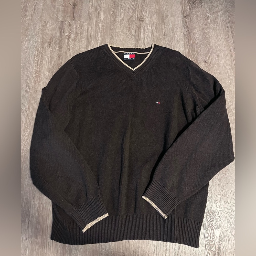 Tommy Hilfiger Black V-Neck Sweater with Beige Trim